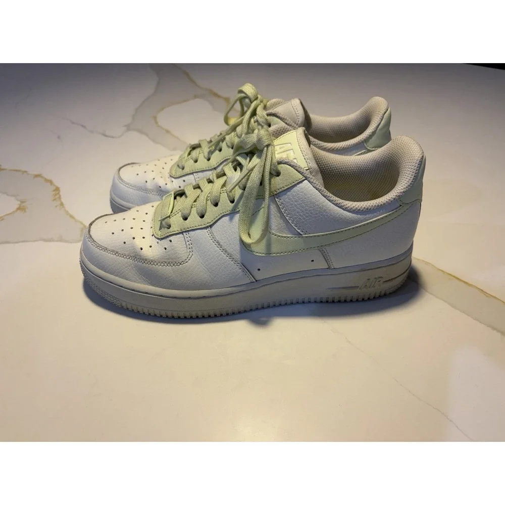 Nike Air Force 1 Low White Mint Green Sneakers Women's US 9